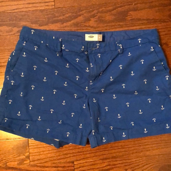Women’s Shorts Size 12 - Picture 1 of 3